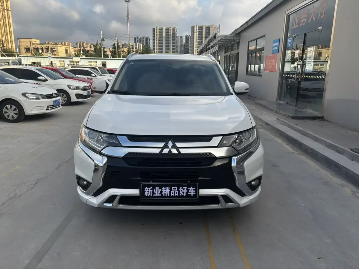 Mitsubishi Outlander  из Китая