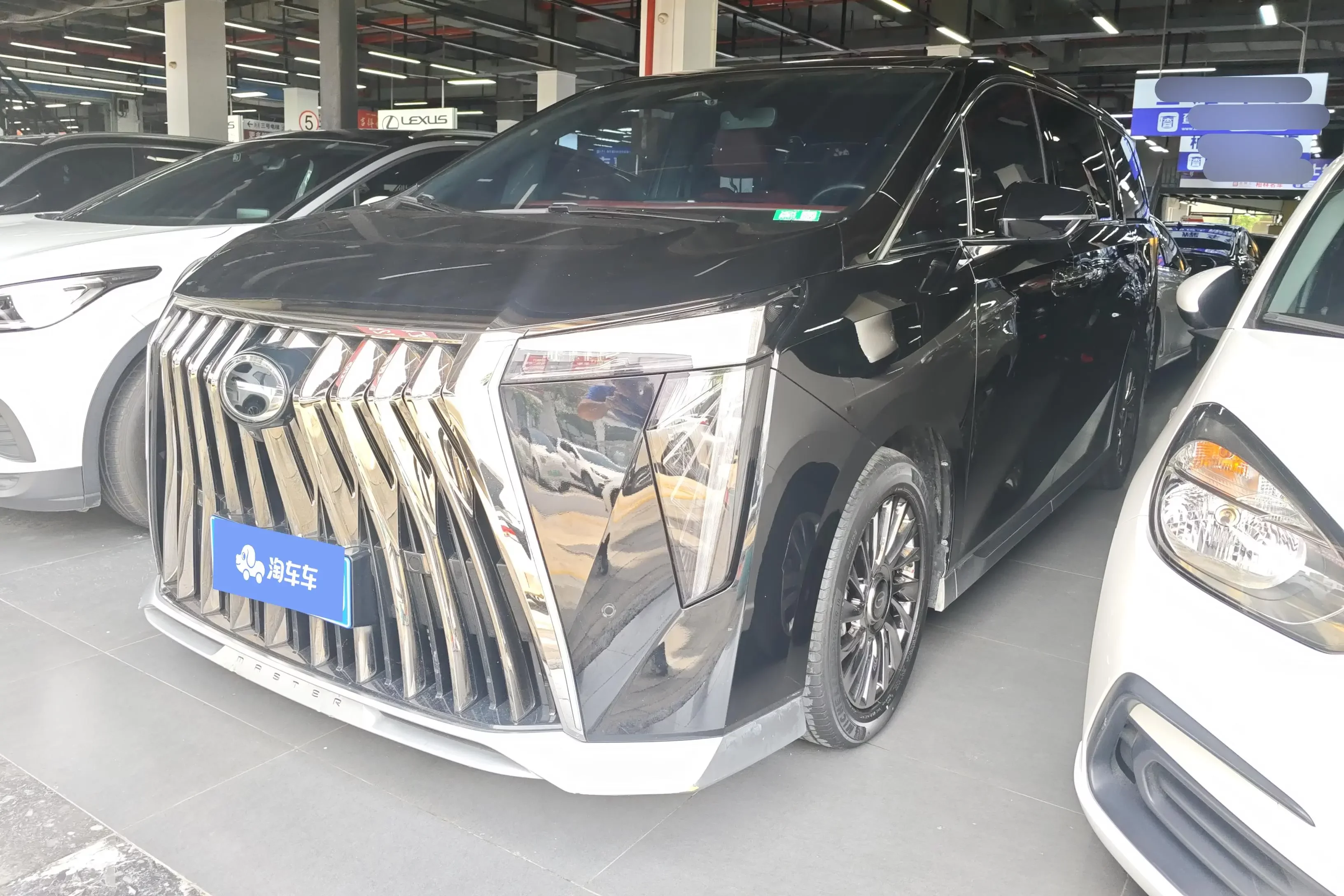 GAC Trumpchi M8