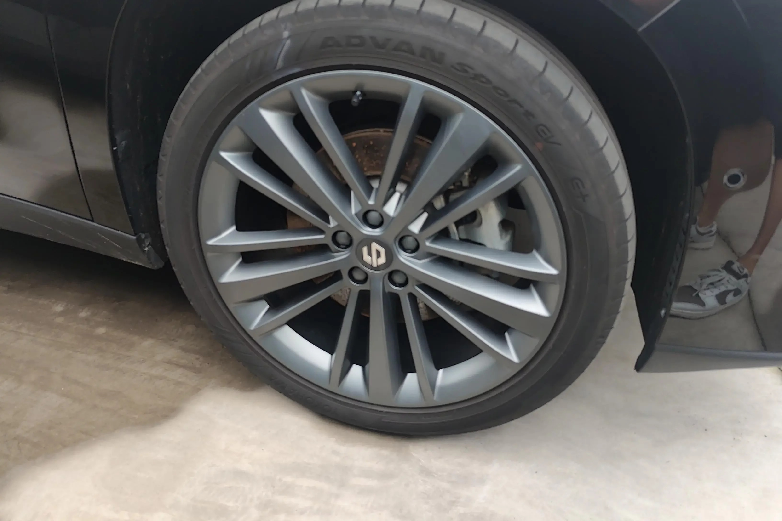 Leapmotor C16