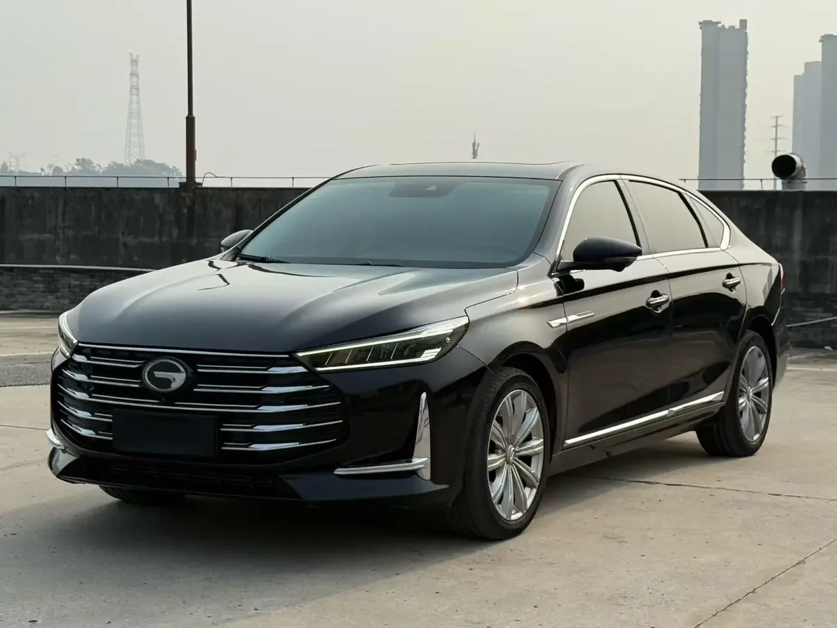 GAC Trumpchi GA8