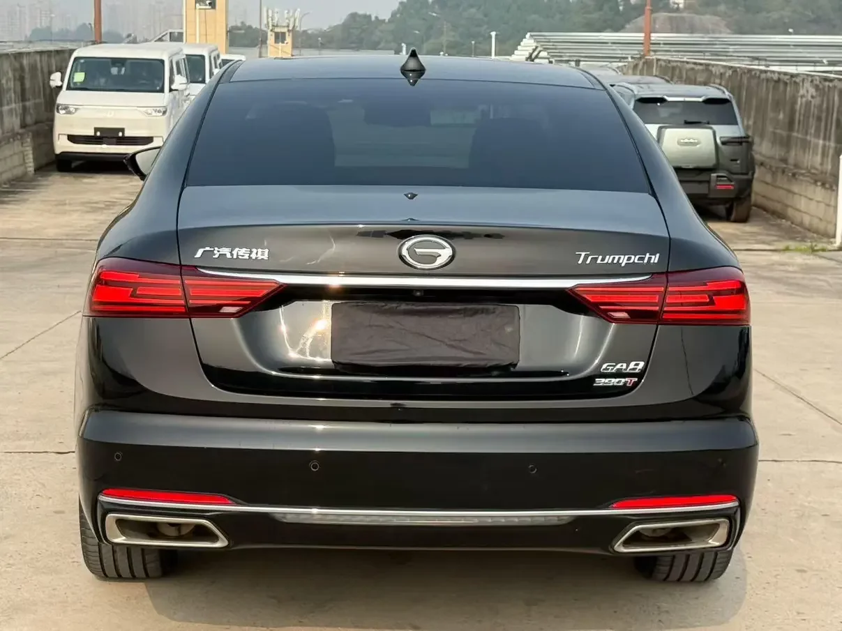 GAC Trumpchi GA8