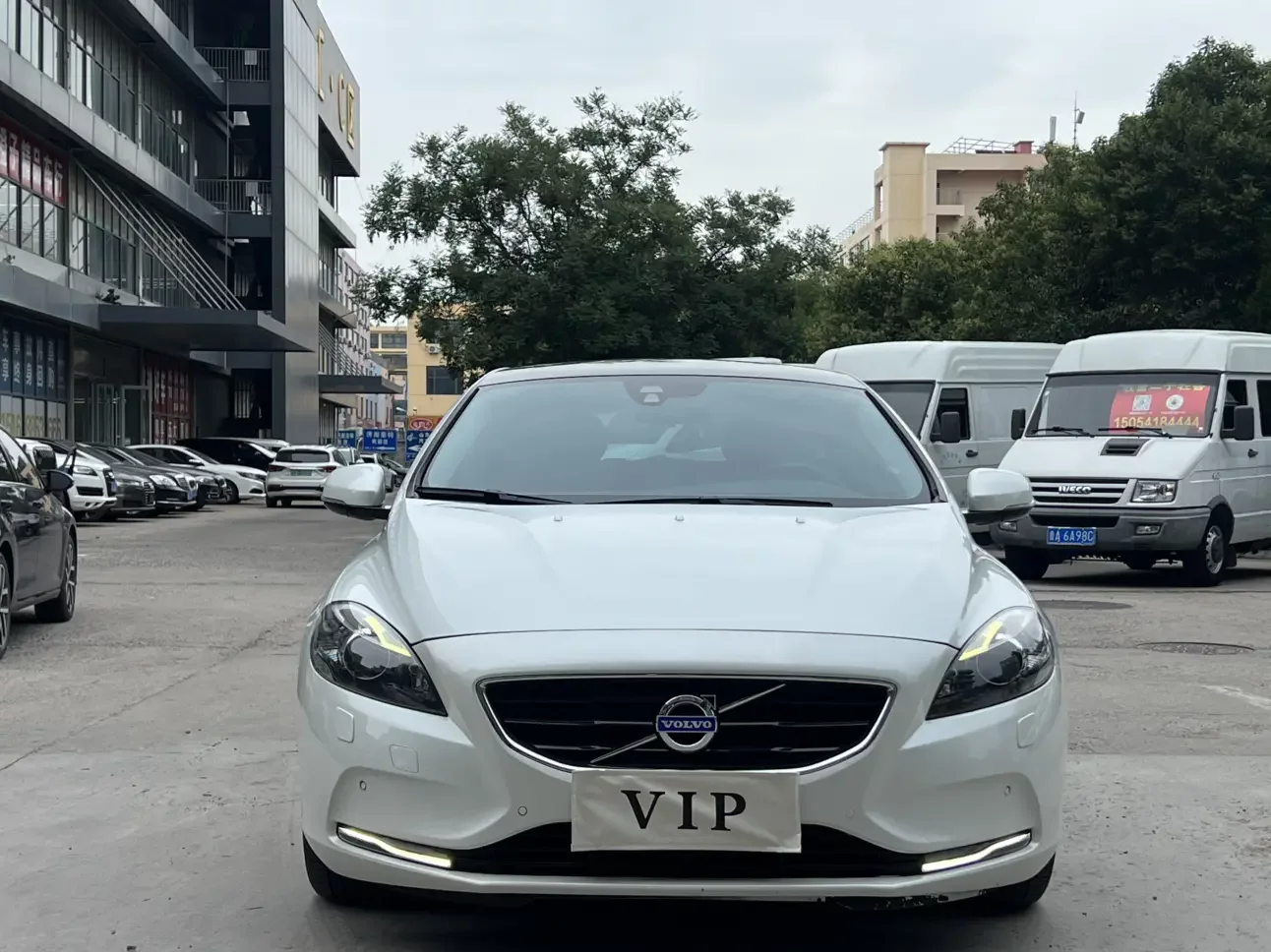 Volvo V40