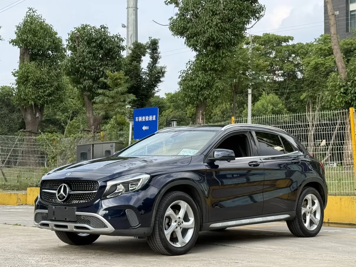 Mercedes-Benz GLA