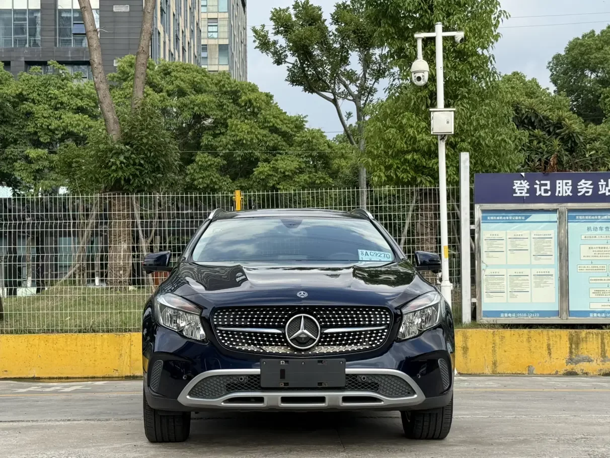 Mercedes-Benz GLA