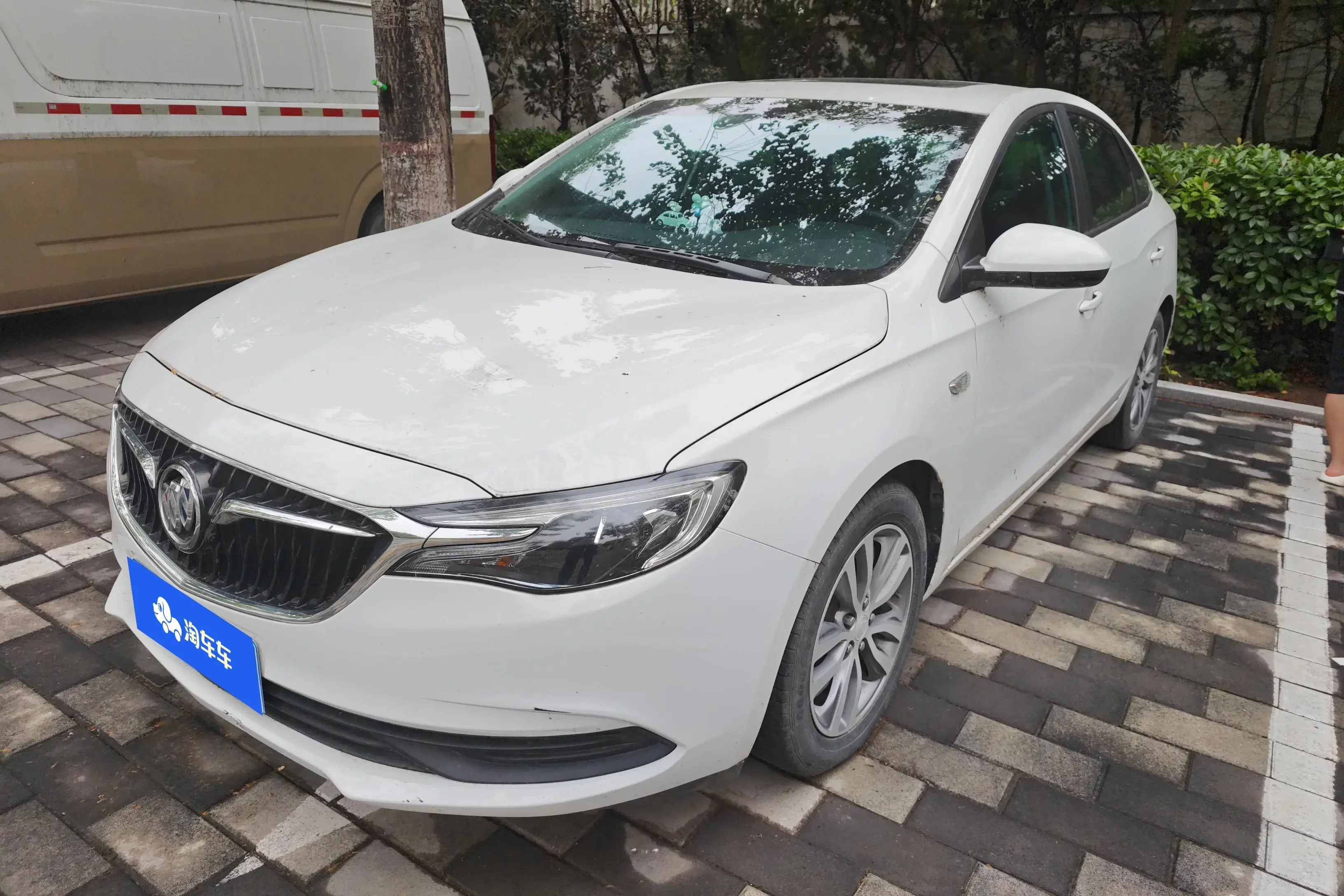 Buick Yinglang
