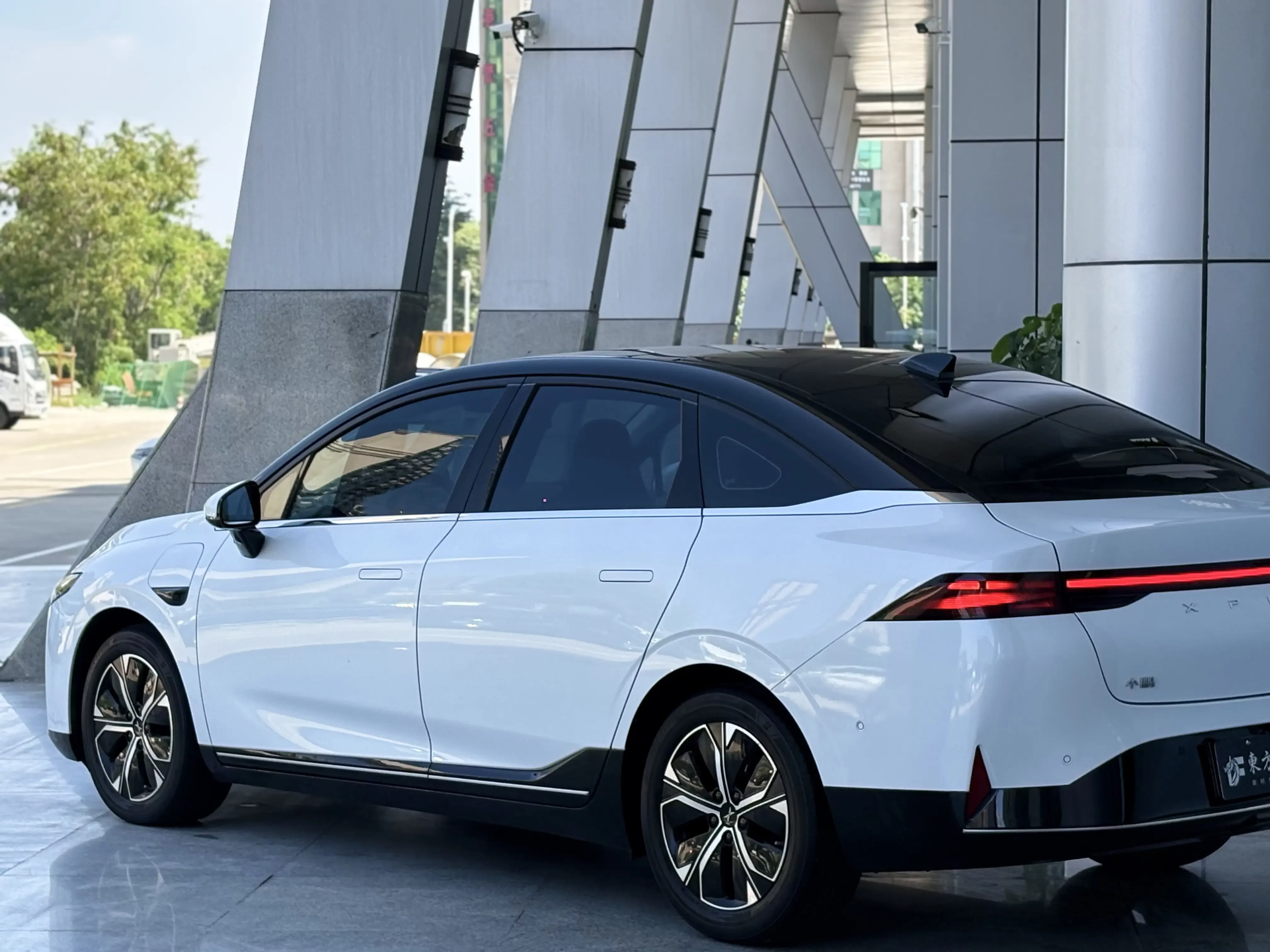 Xpeng P5