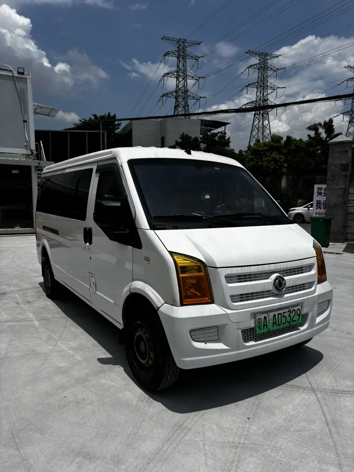 Dongfeng Xiaokang EC36  из Китая