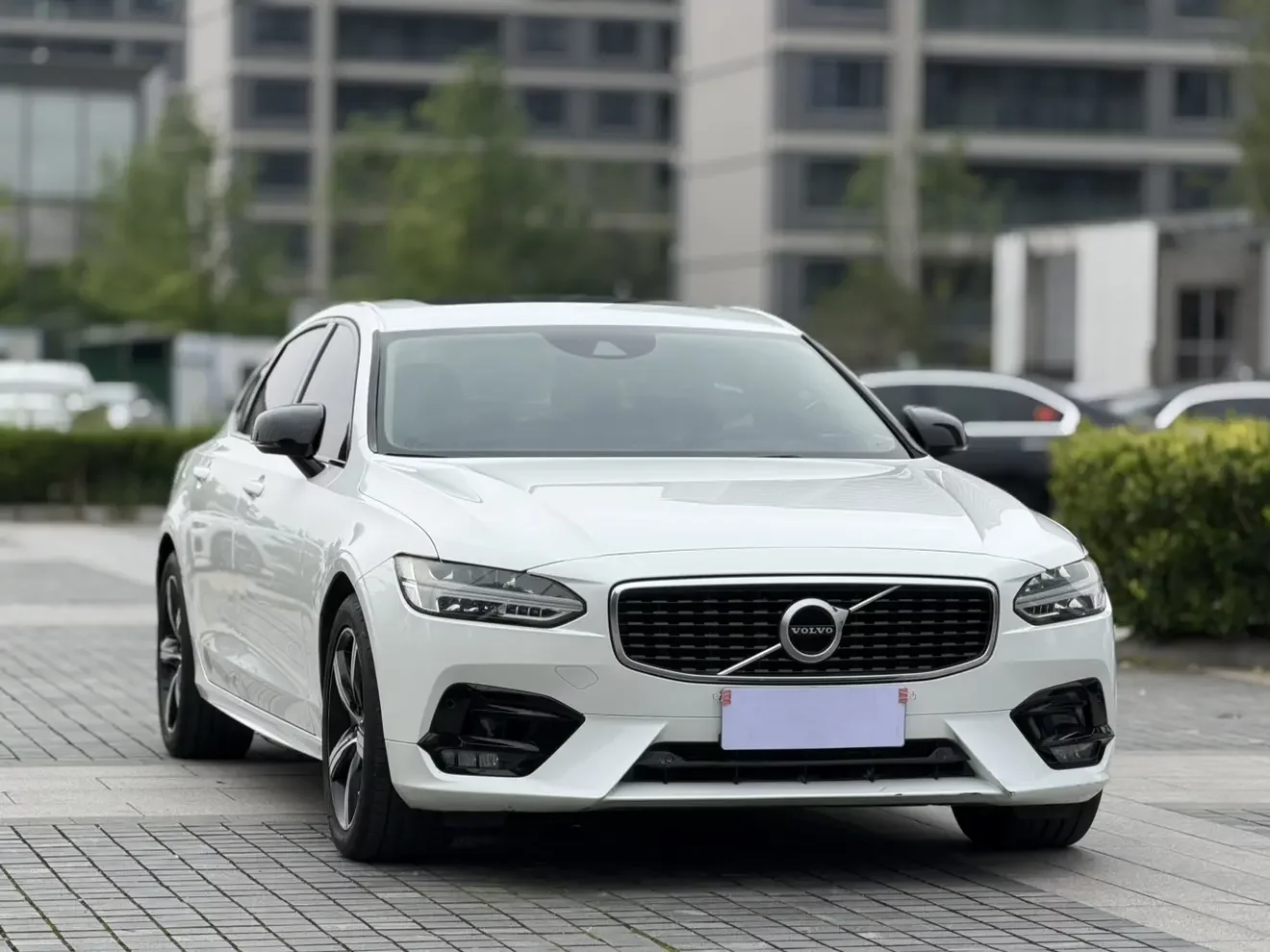 Volvo S90