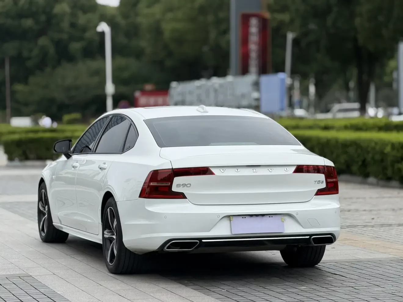 Volvo S90