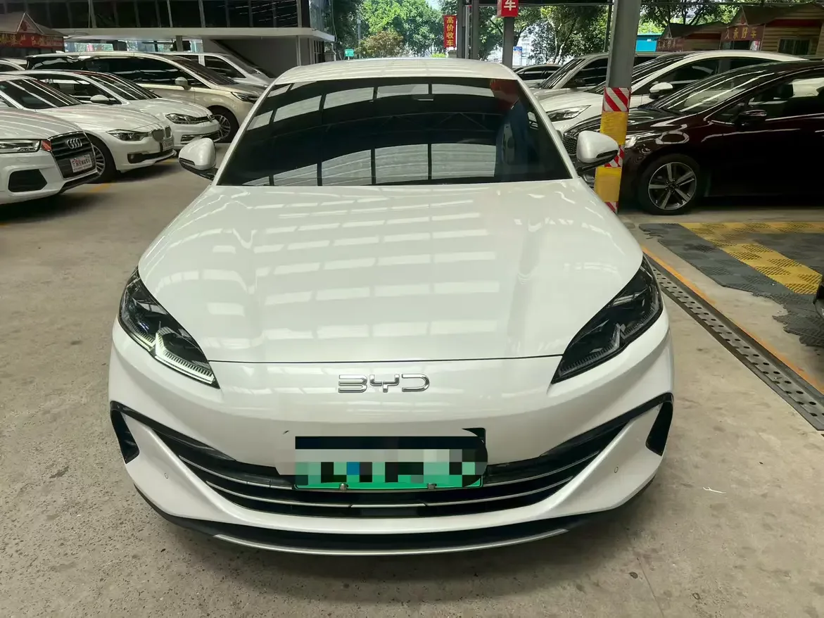 BYD Seal 06DM