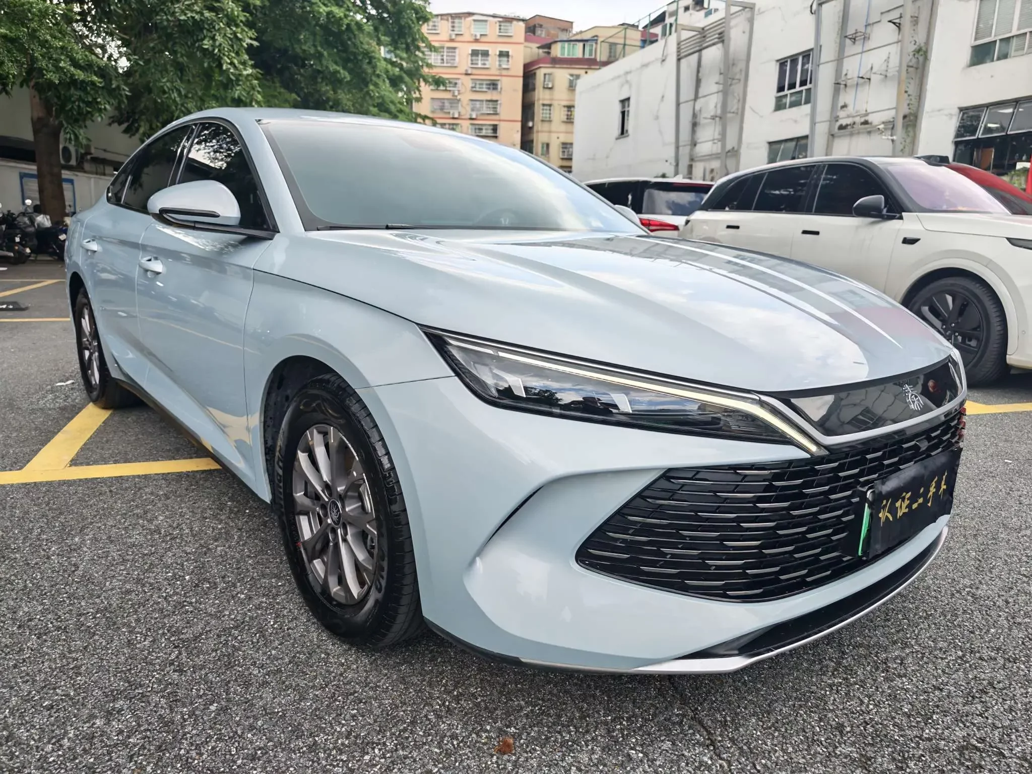 BYD Qin L DM