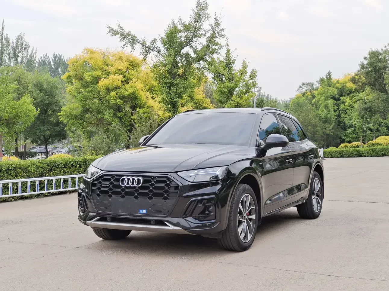 Audi Q5L Sportback  из Китая