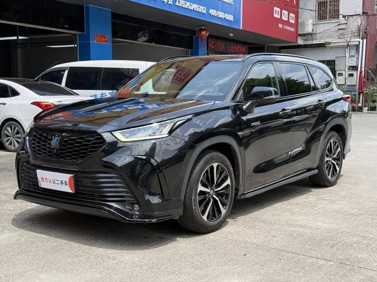 Toyota Crown Kluger