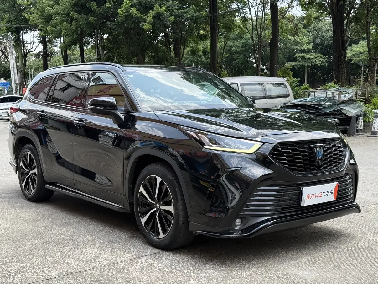 Toyota Crown Kluger