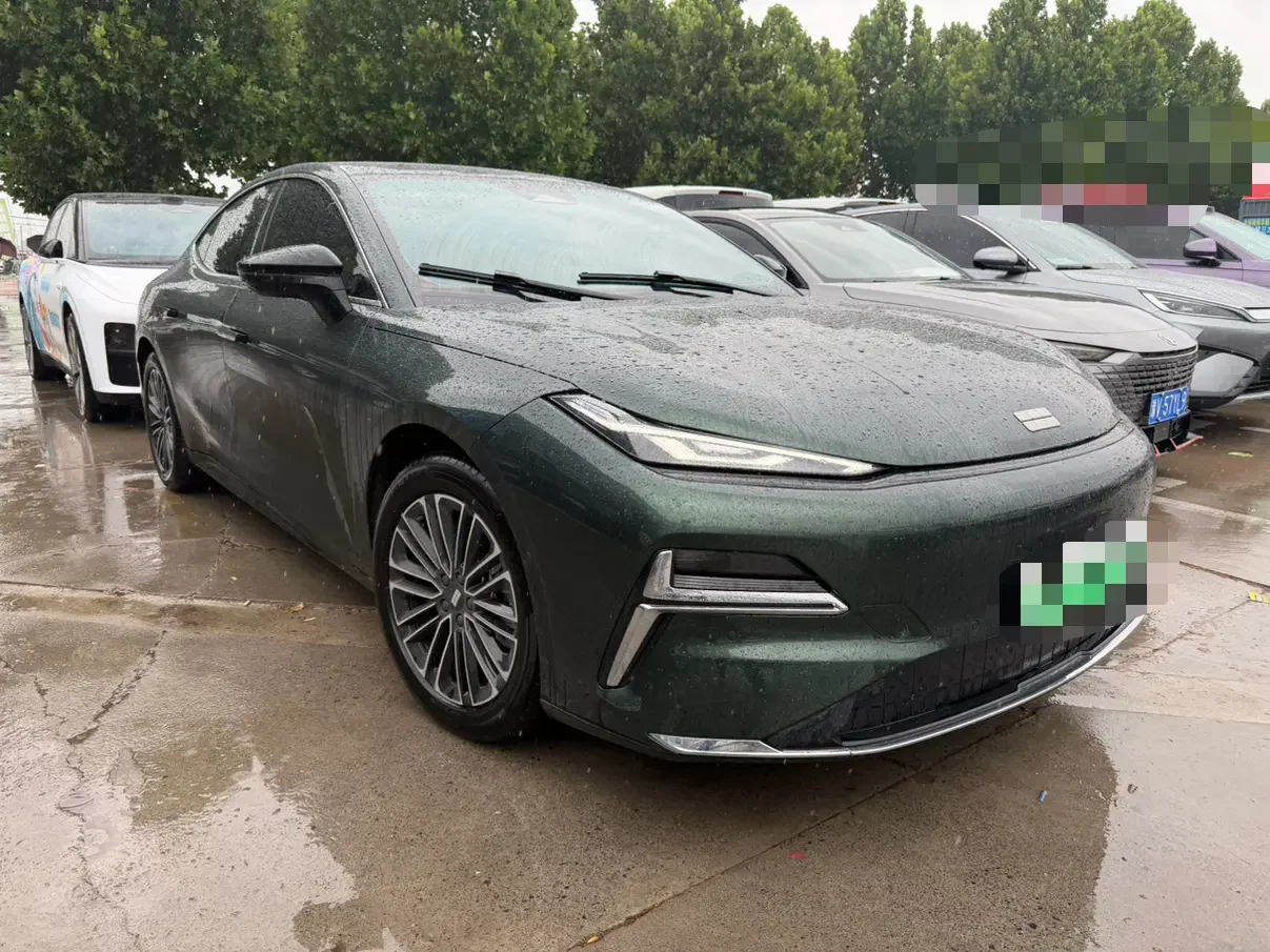 Geely Galaxy Star 8 PHEV