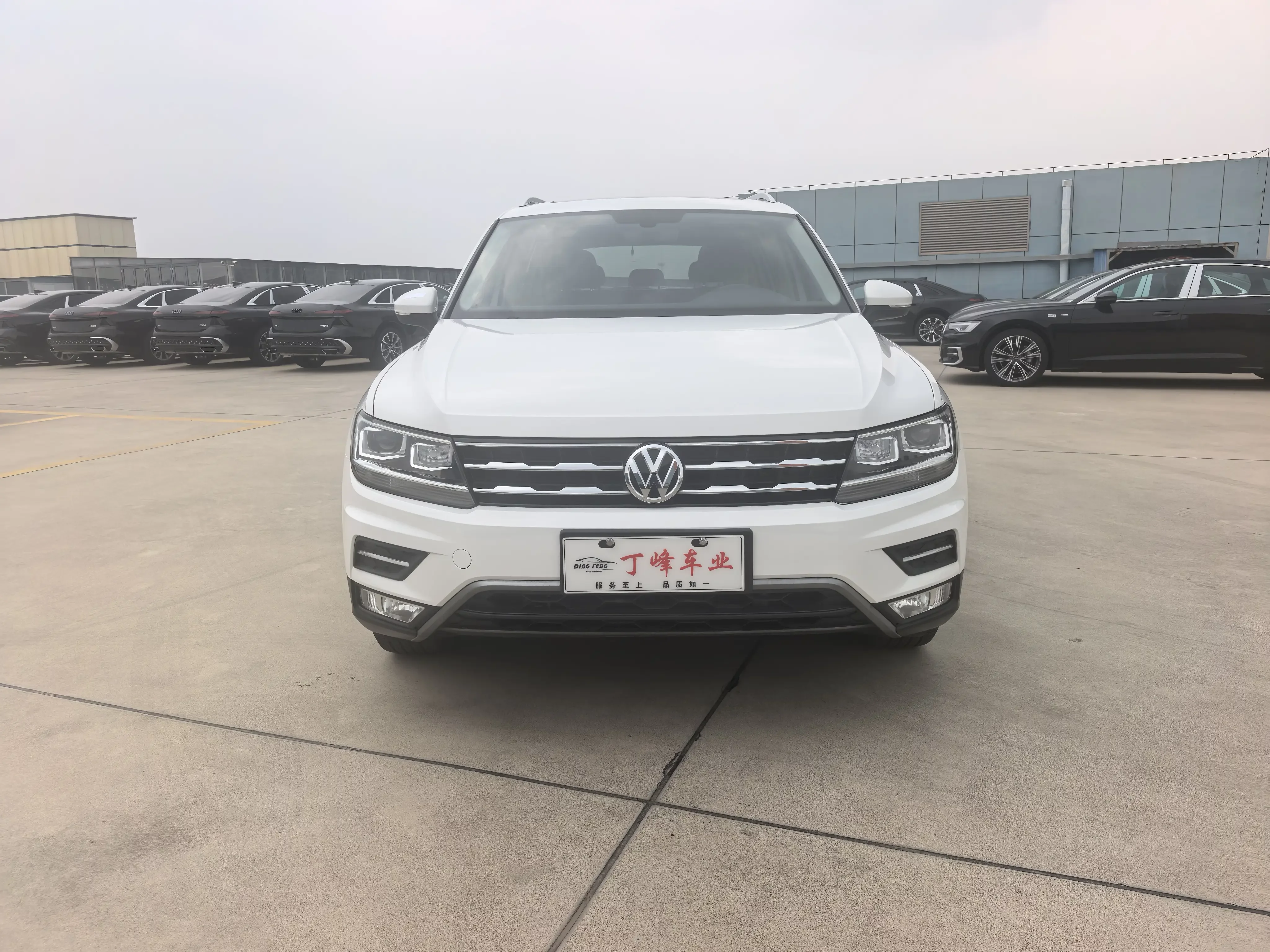 Volkswagen Tiguan L