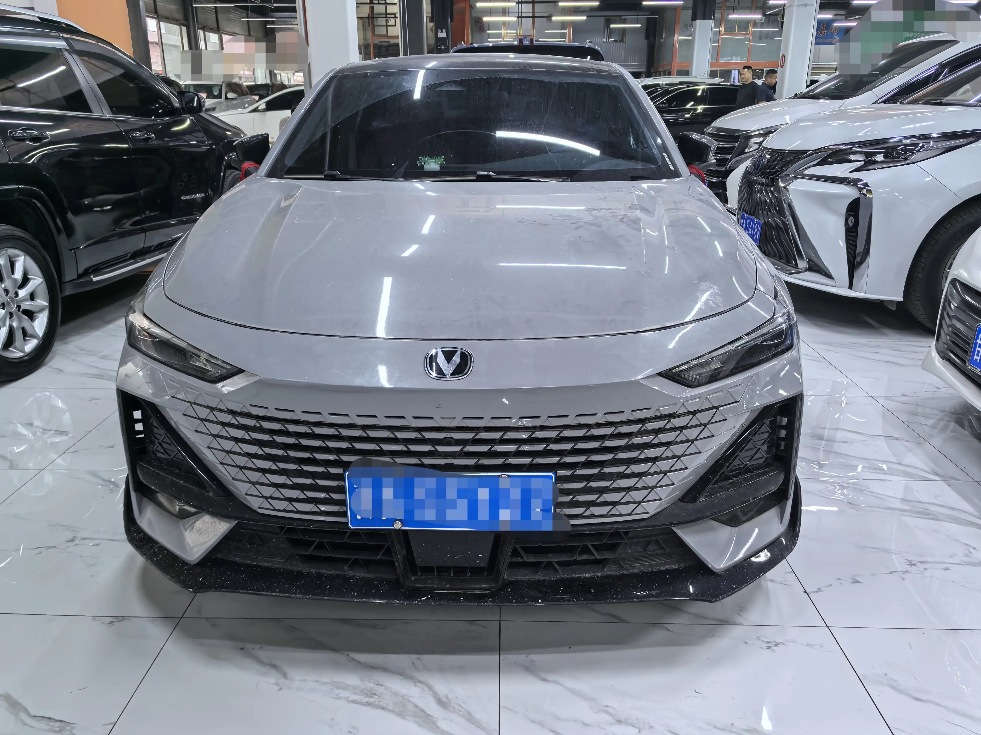 Changan UNI-V