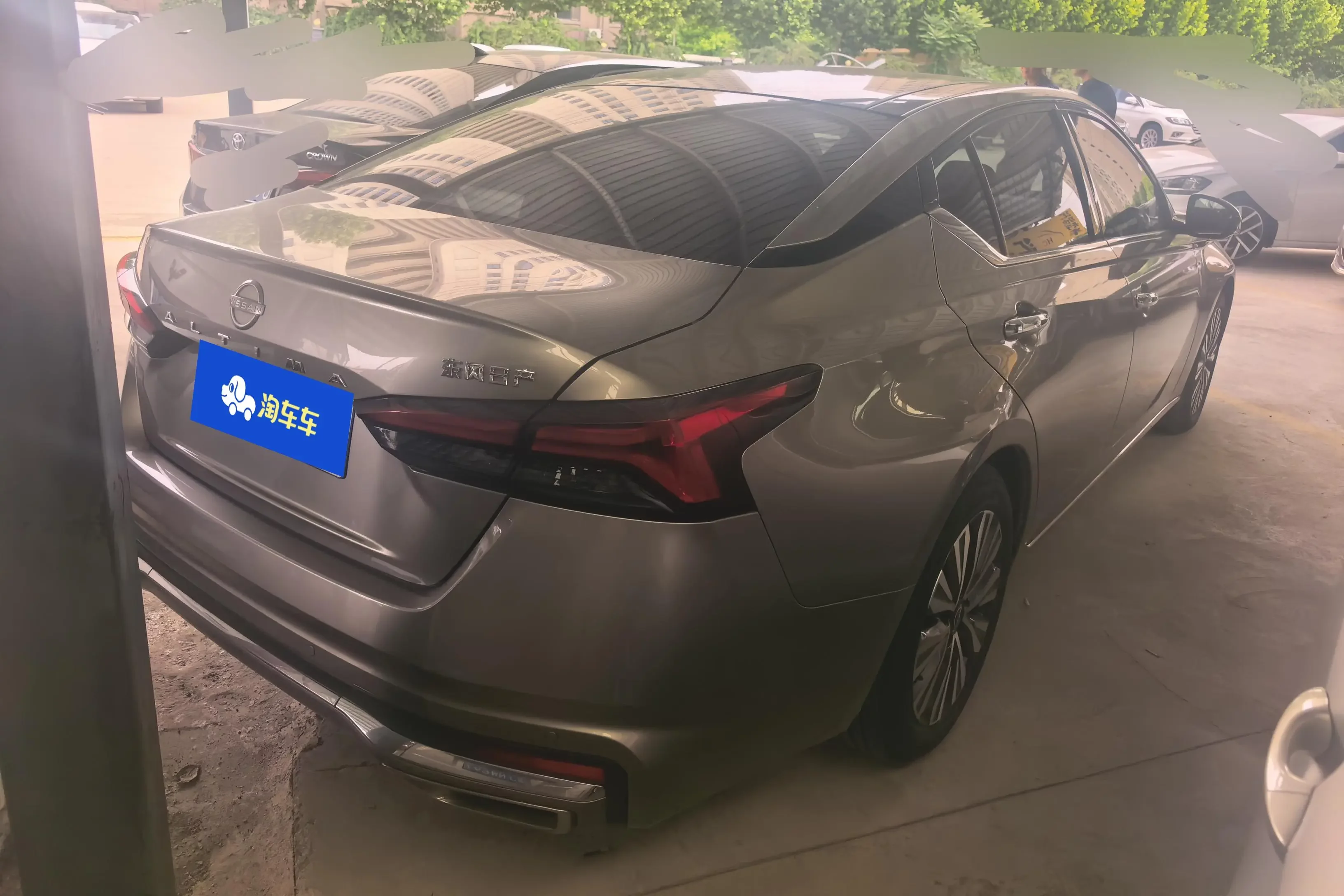 Nissan Altima