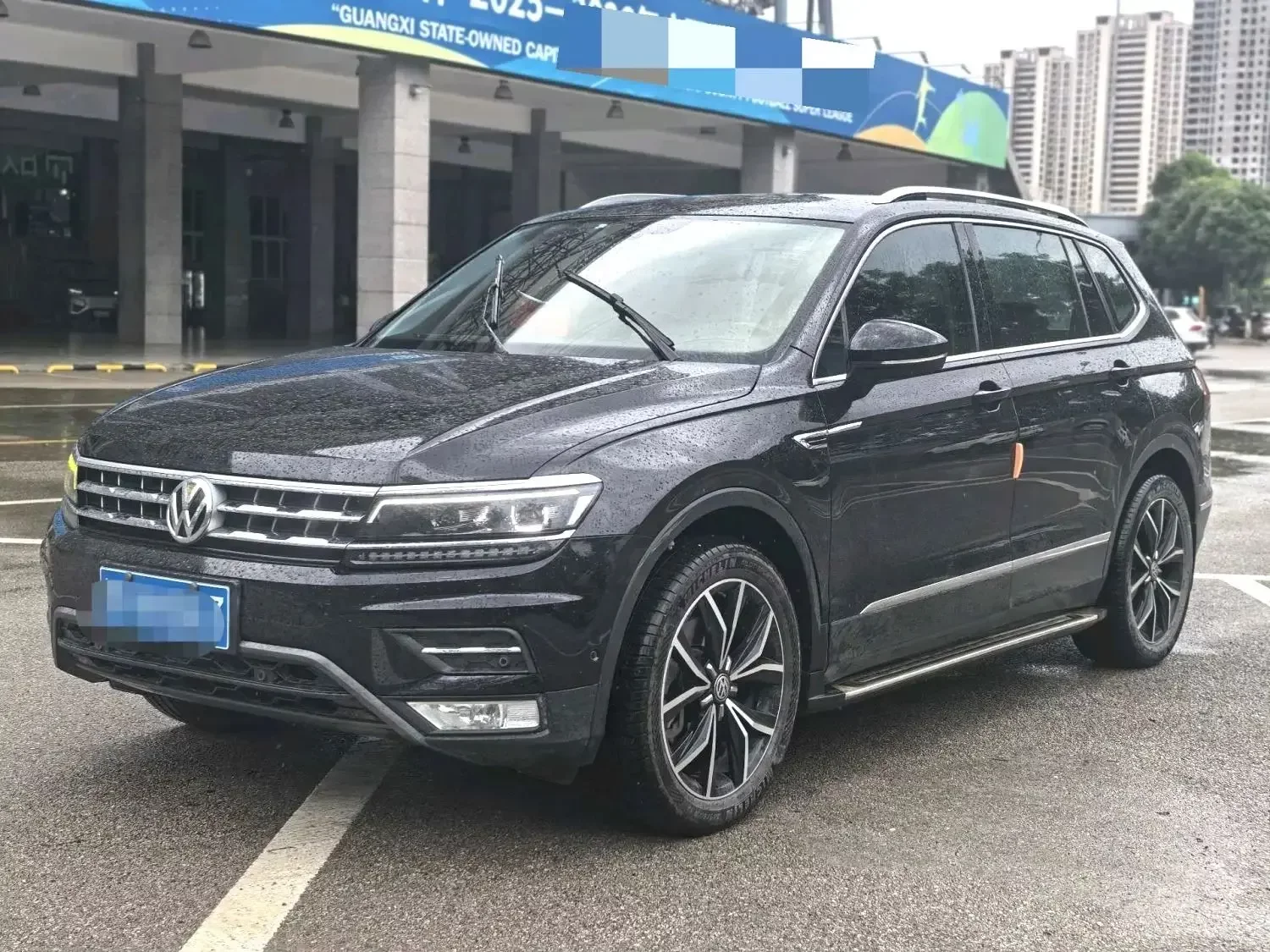 Volkswagen Tiguan L