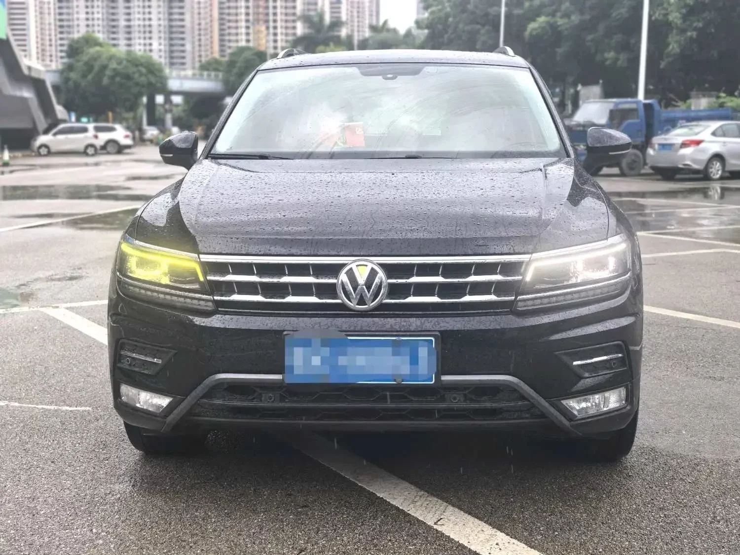 Volkswagen Tiguan L