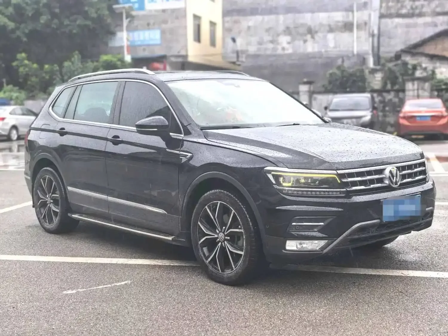 Volkswagen Tiguan L