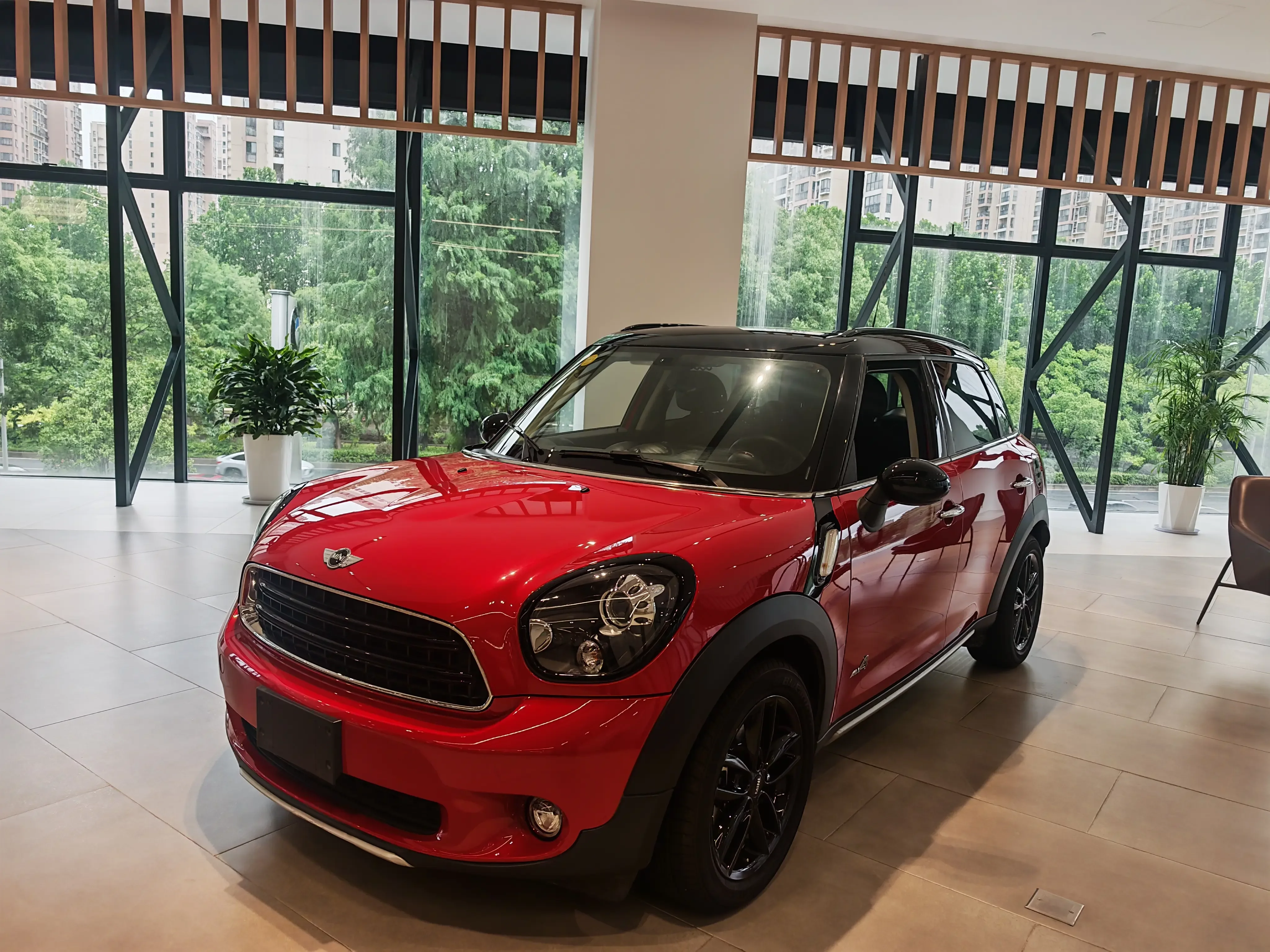 MINI COUNTRYMAN