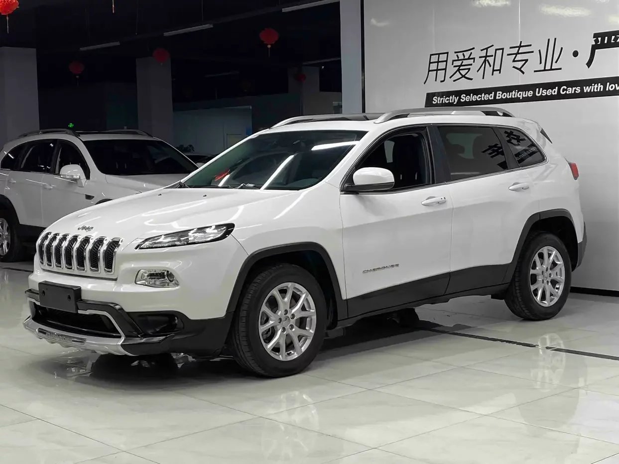 Jeep Cherokee  из Китая