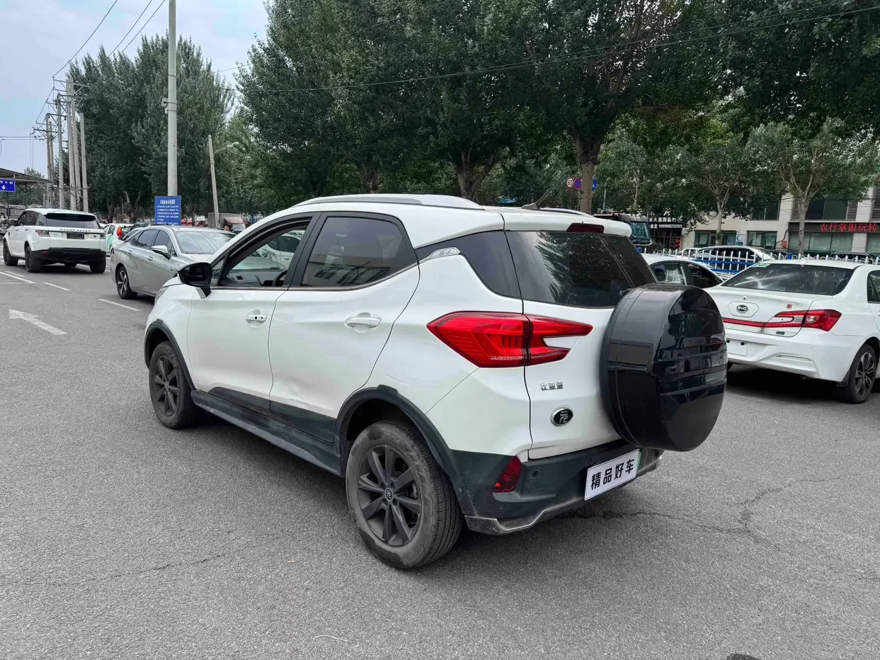 BYD Yuan EV