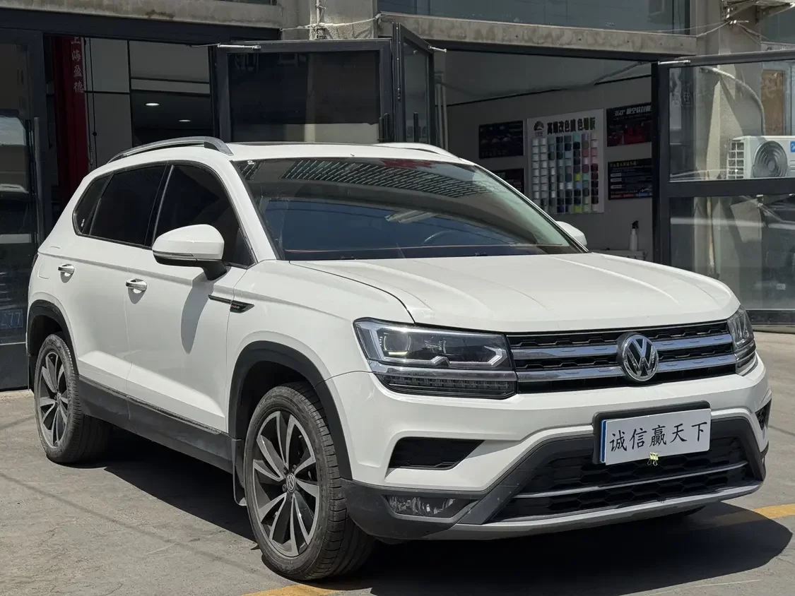 Volkswagen Tharu