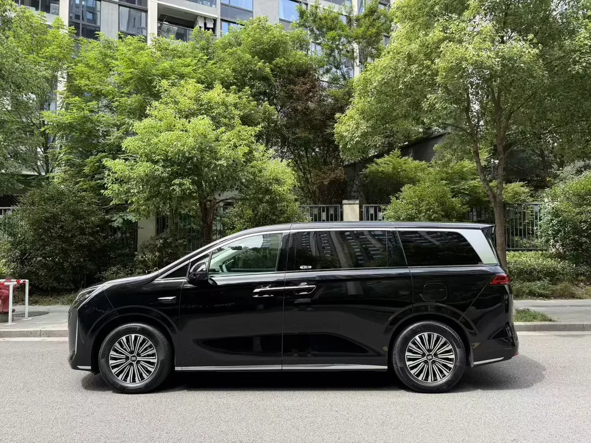 BYD summer