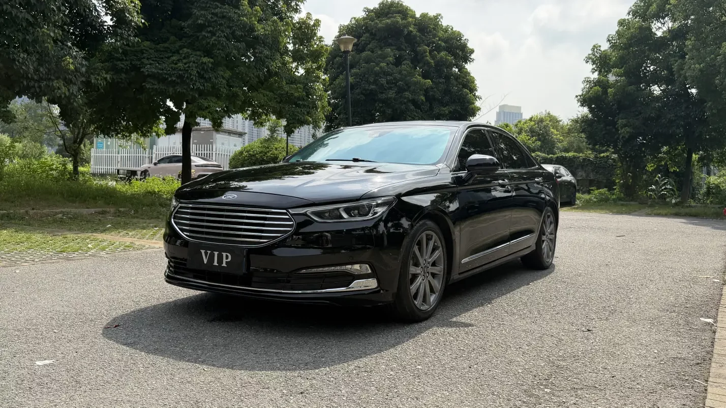 Ford Taurus
