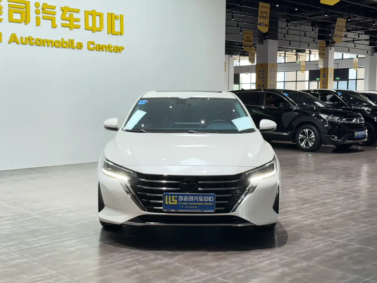 Nissan Sylphy  из Китая