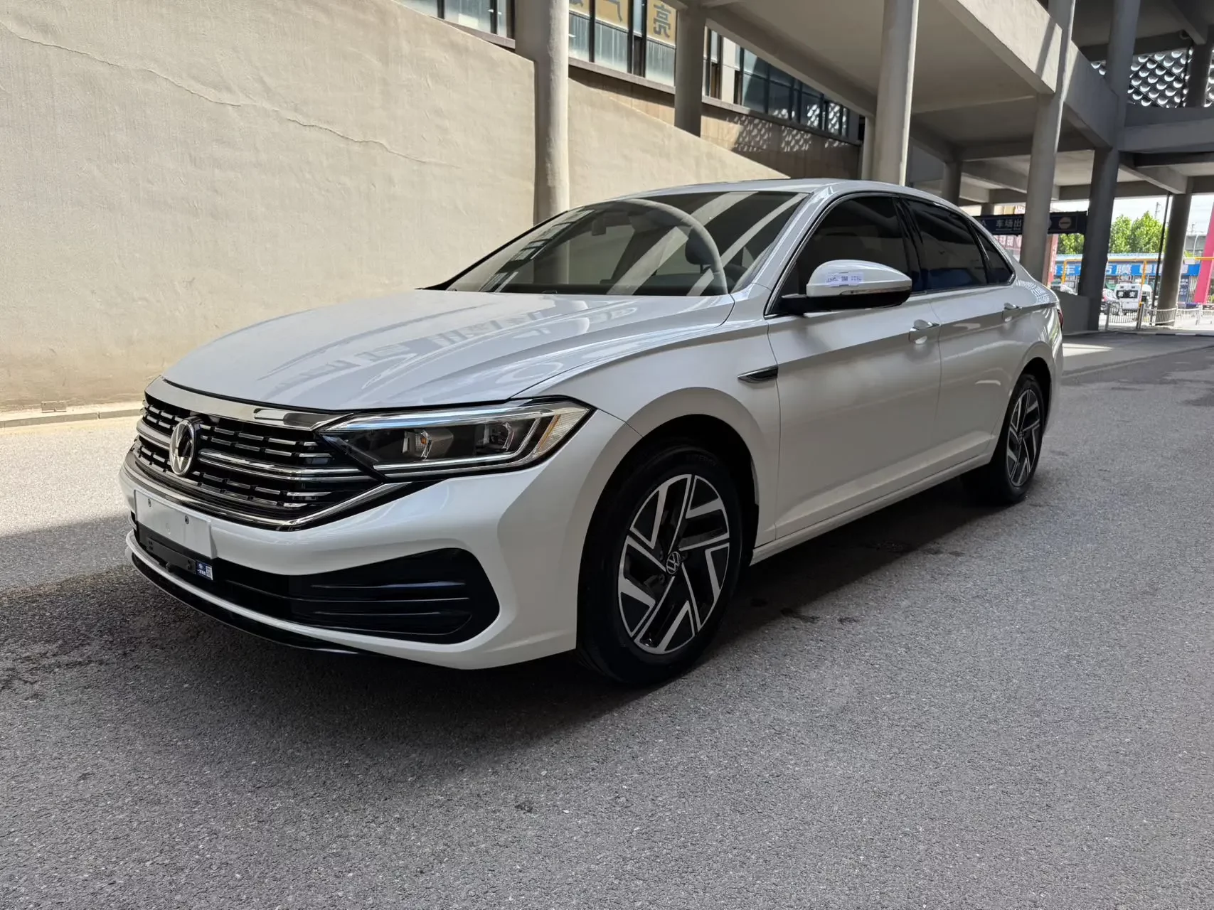 Volkswagen Sagitar