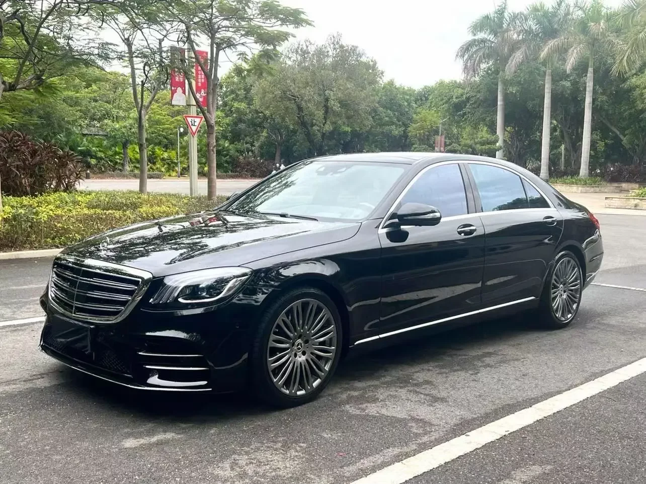 Mercedes-Benz S Class