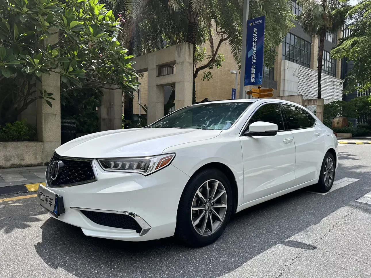 Acura TLX-L