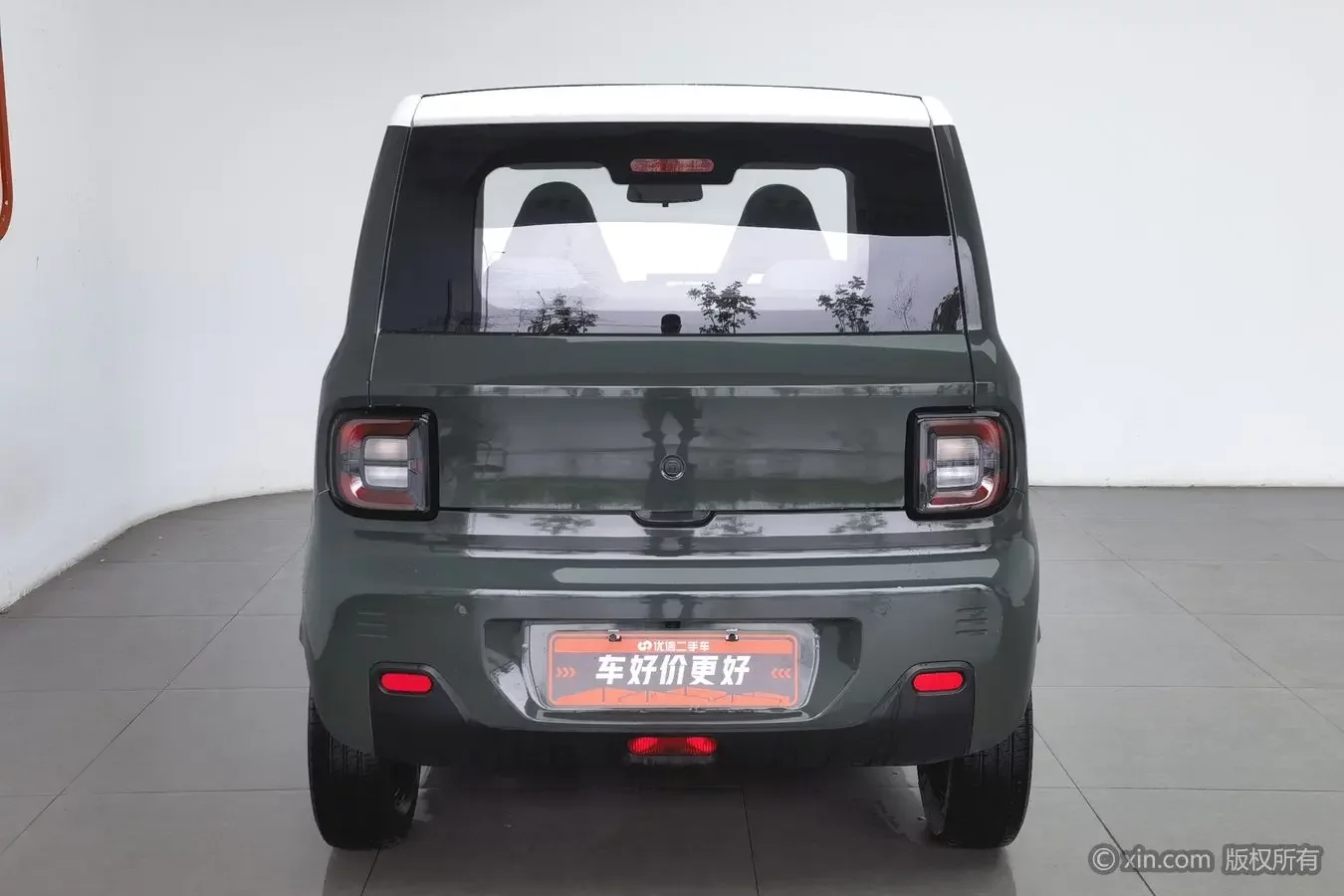 Geely panda