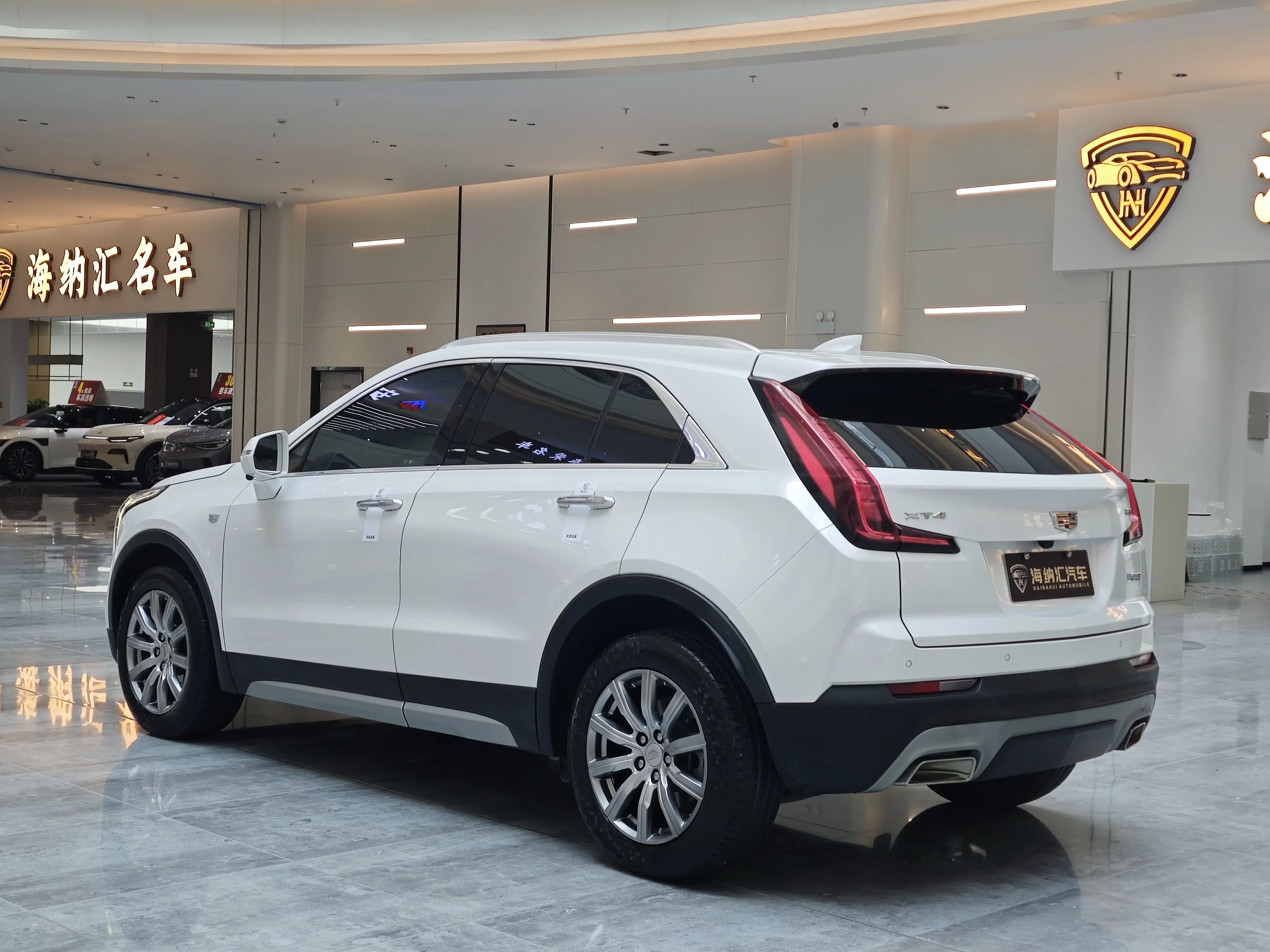 Cadillac XT4
