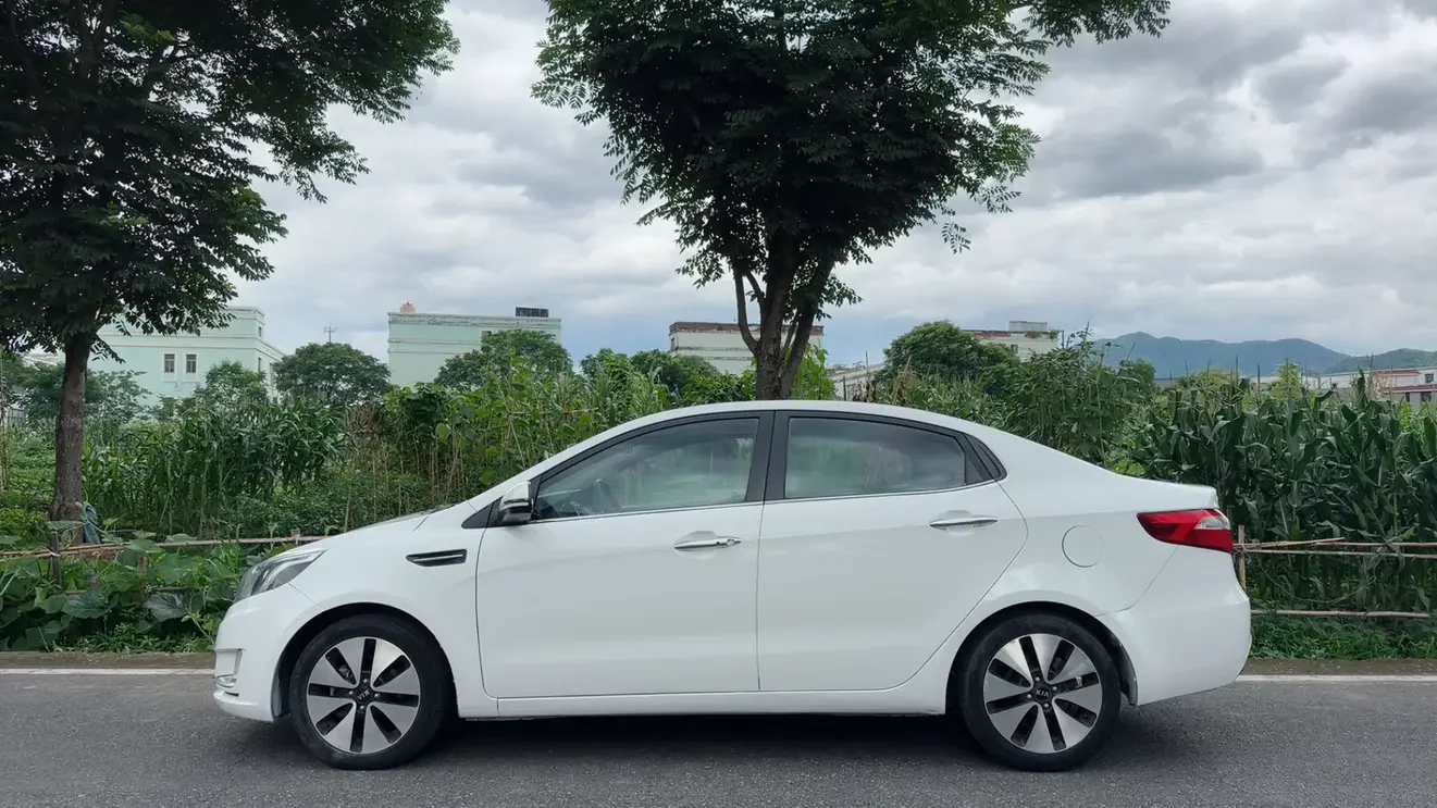 Kia K2