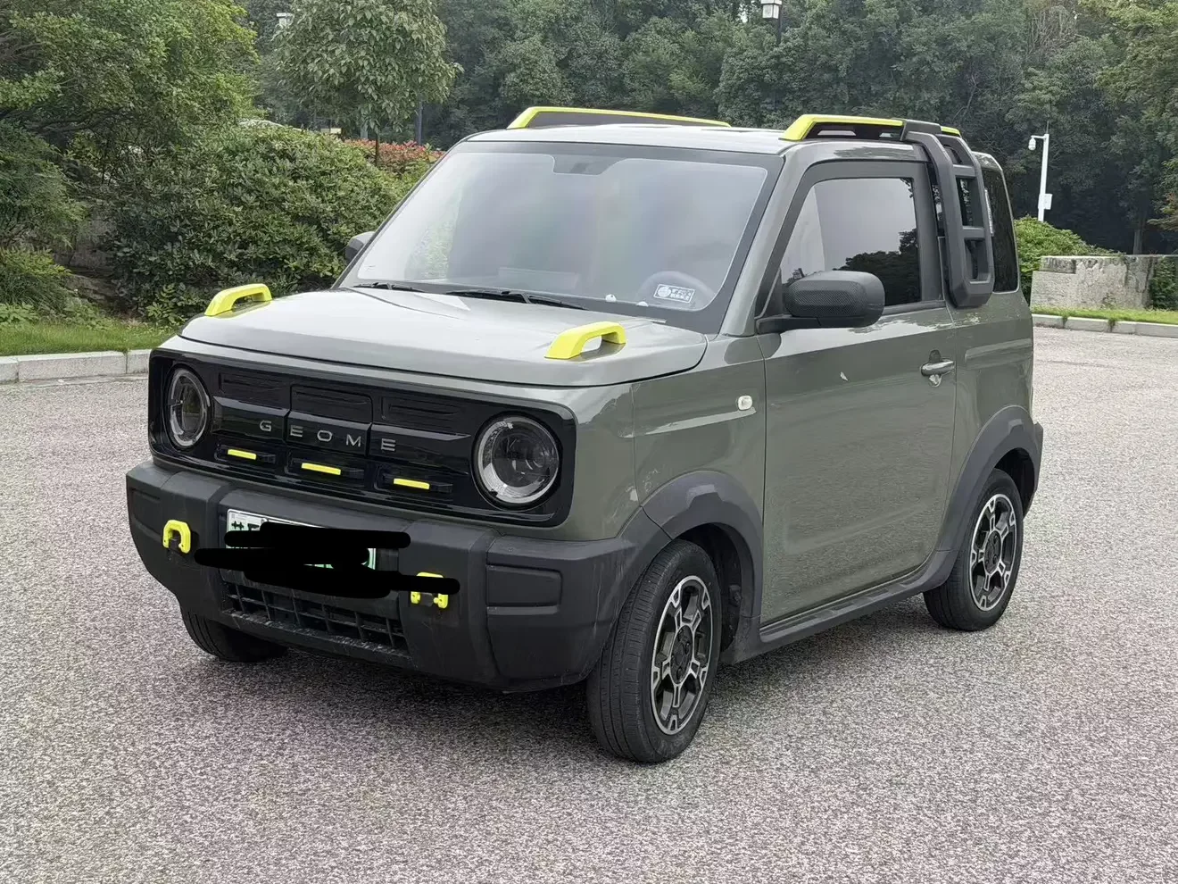 Geely panda