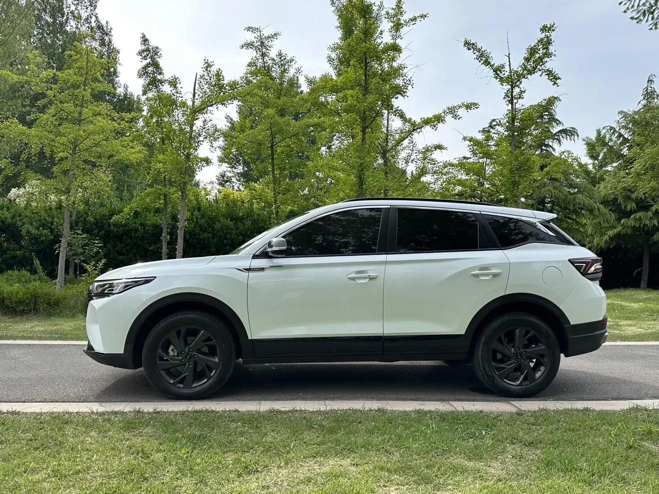 Dongfeng Fengshen AX7