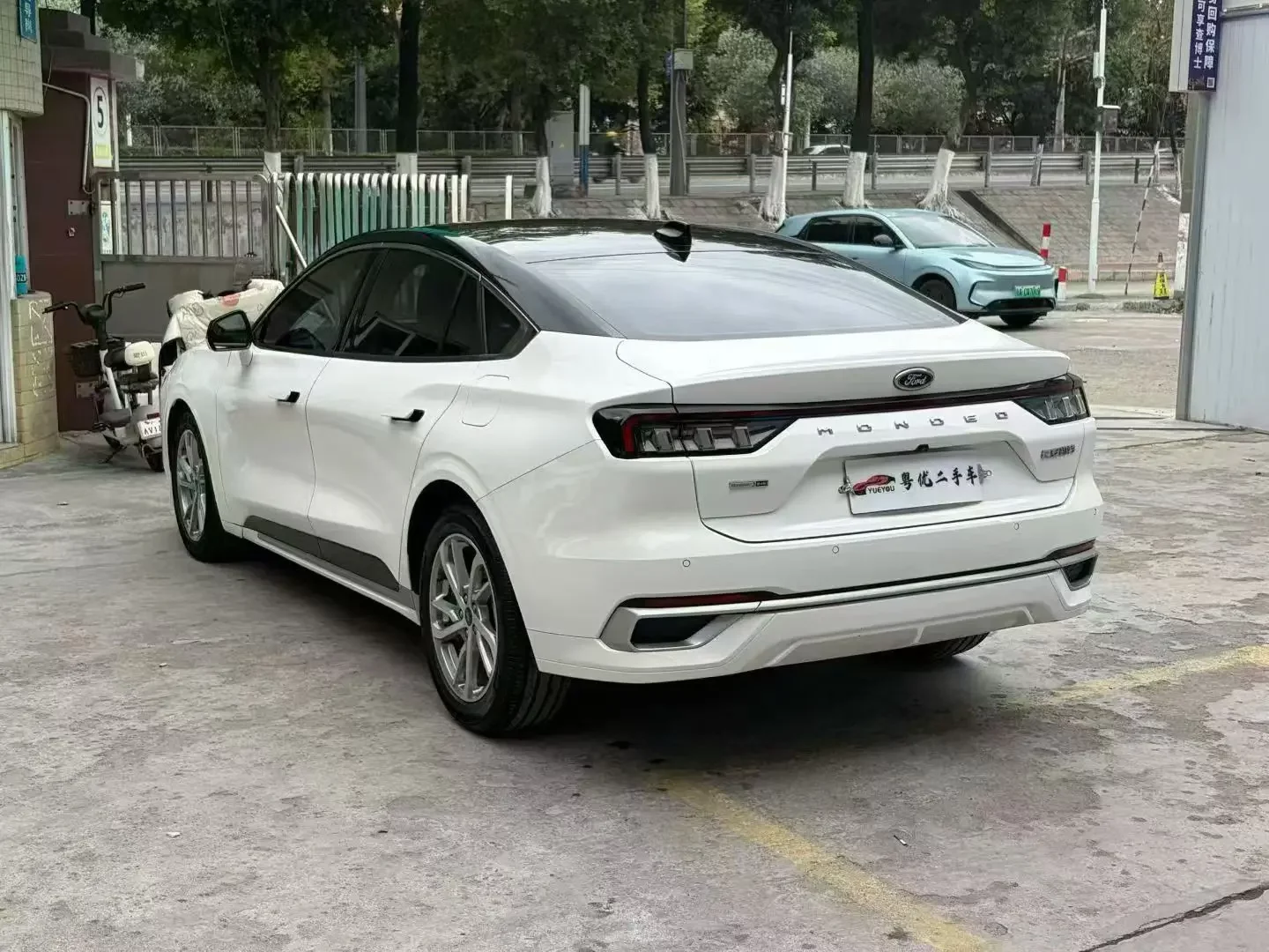 Ford Mondeo
