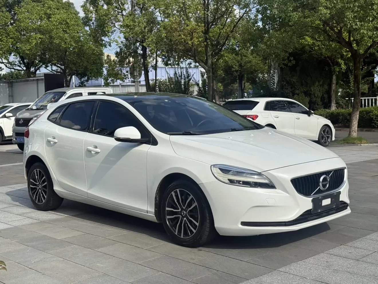 Volvo V40