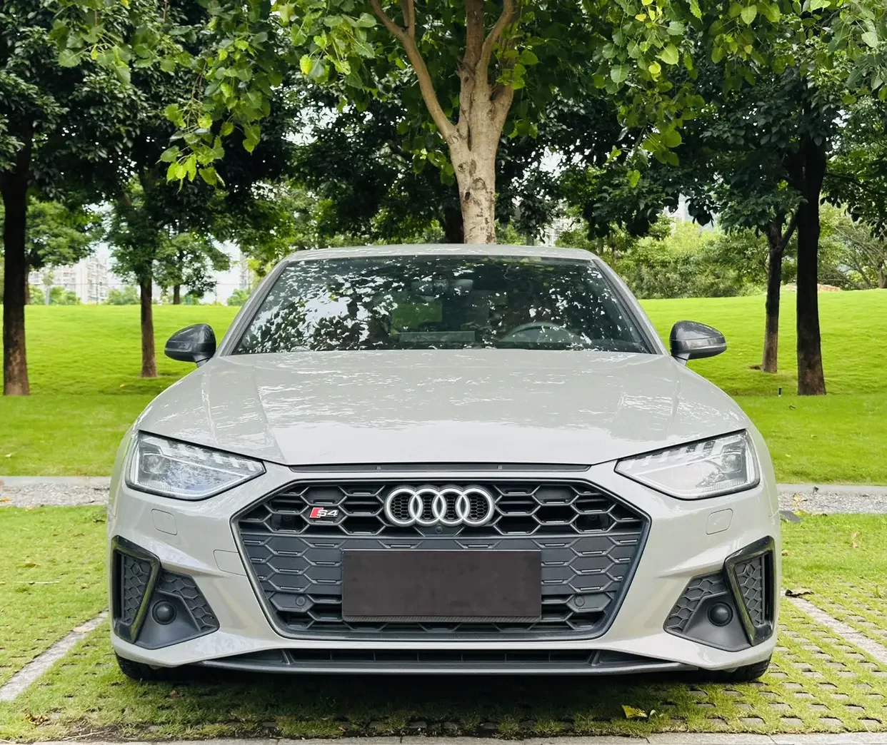 Audi S4