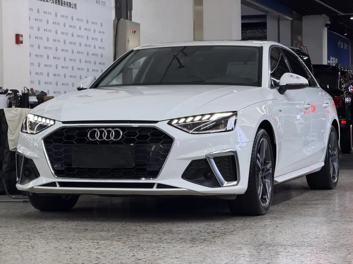 Audi A4L