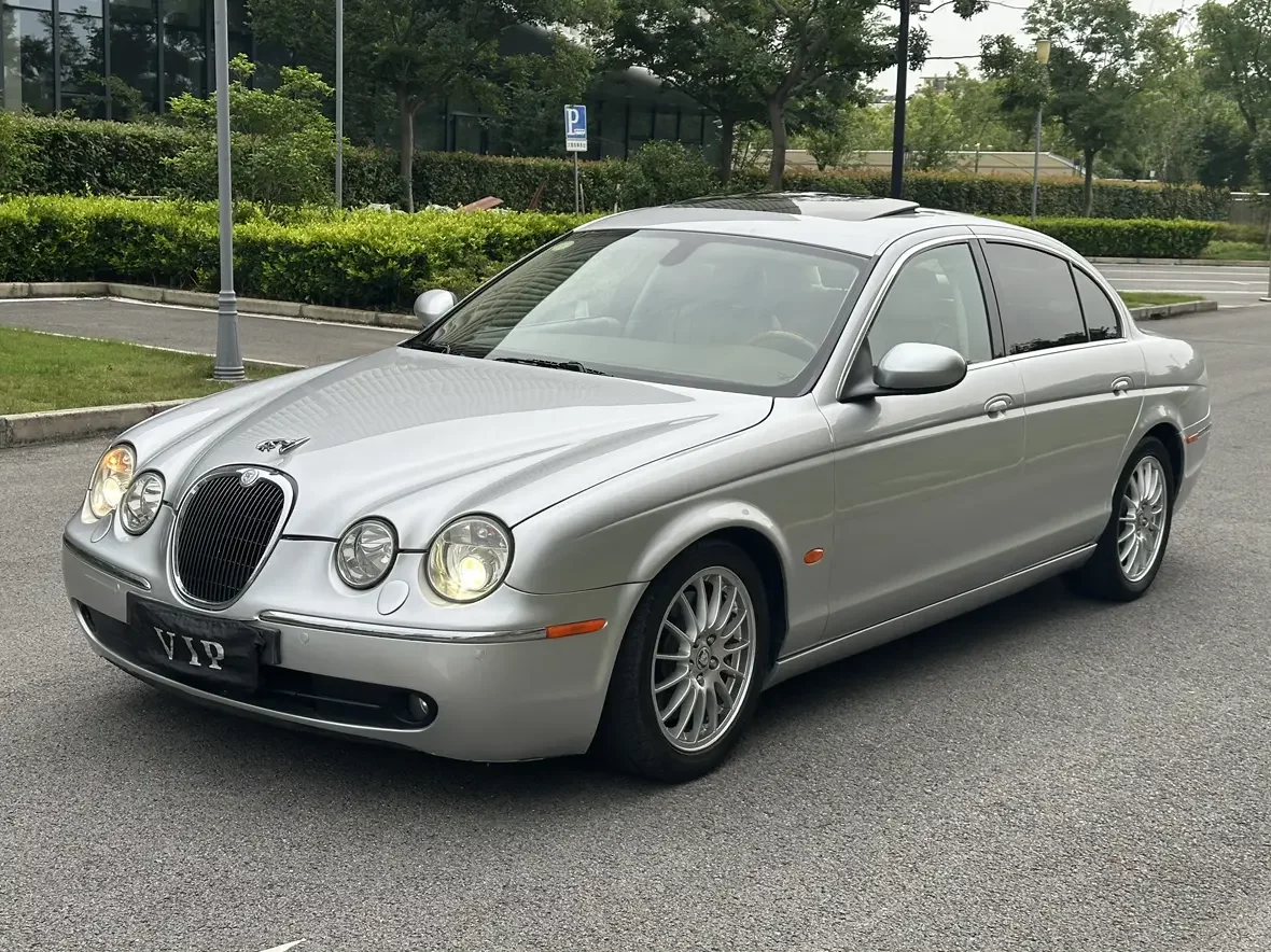 Jaguar S-Type