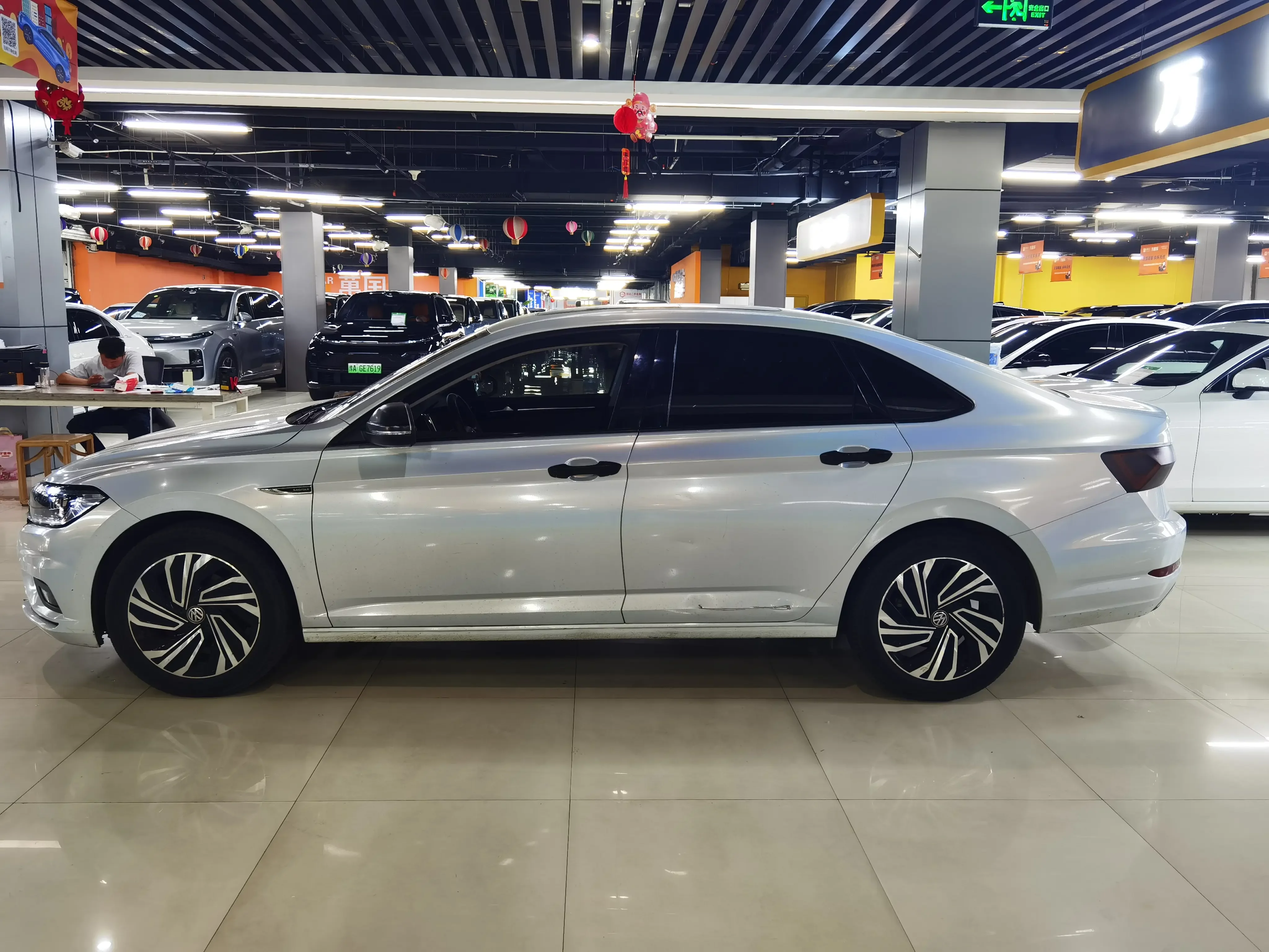 Volkswagen Sagitar