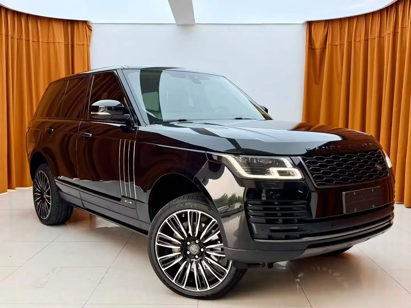 Land Rover range rover