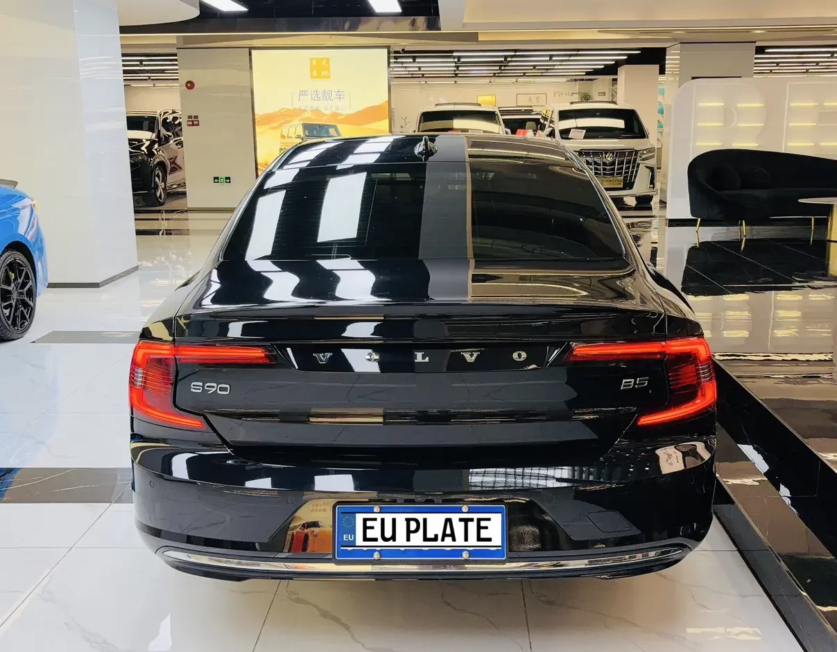 Volvo S90