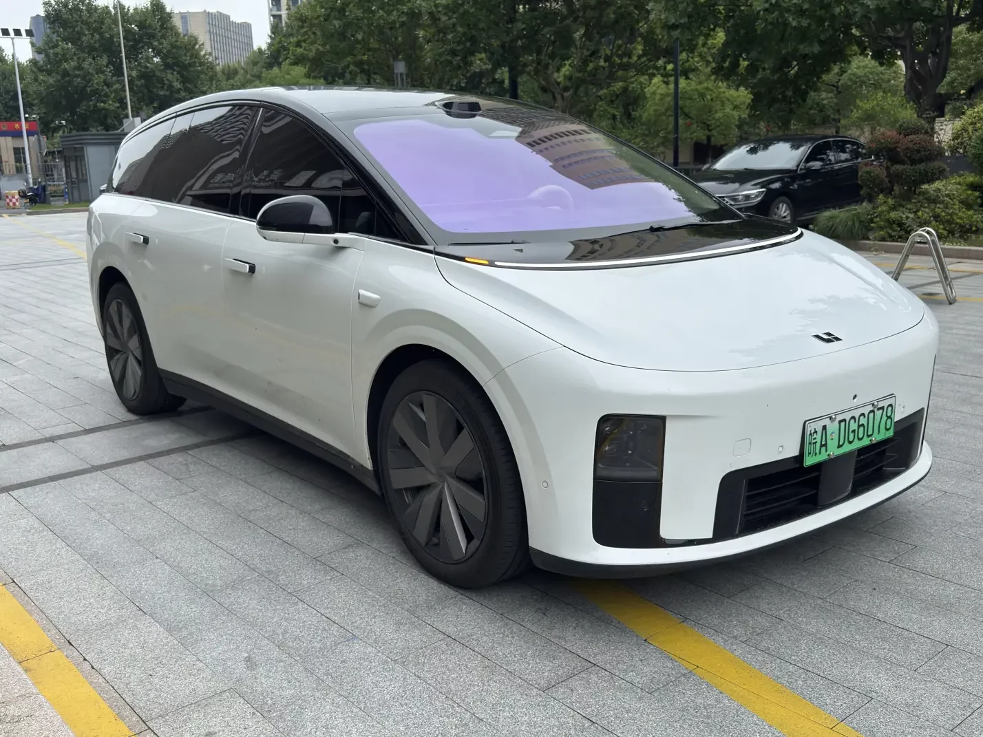 Li Ideal i8