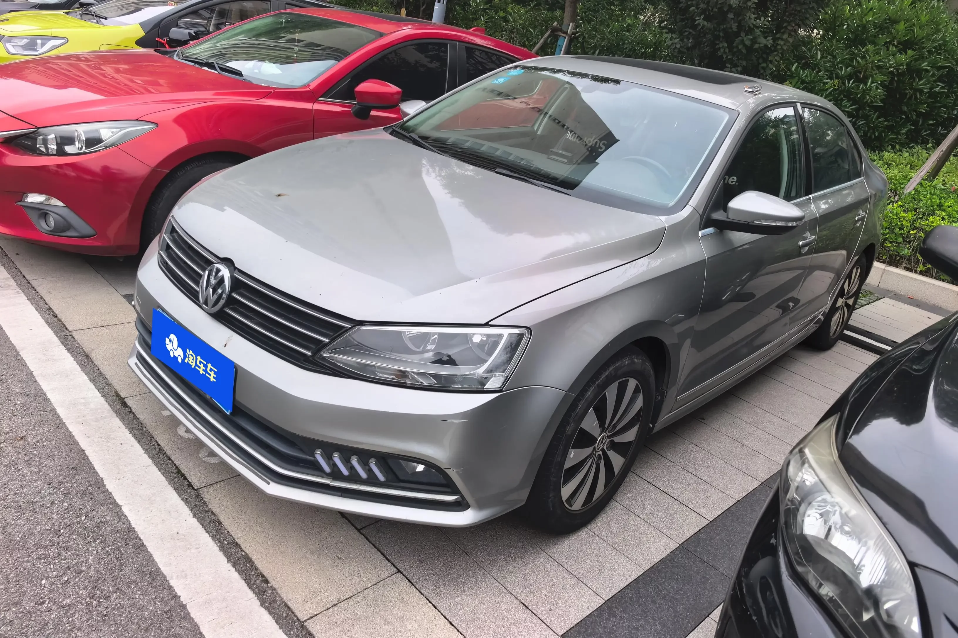 Volkswagen Sagitar